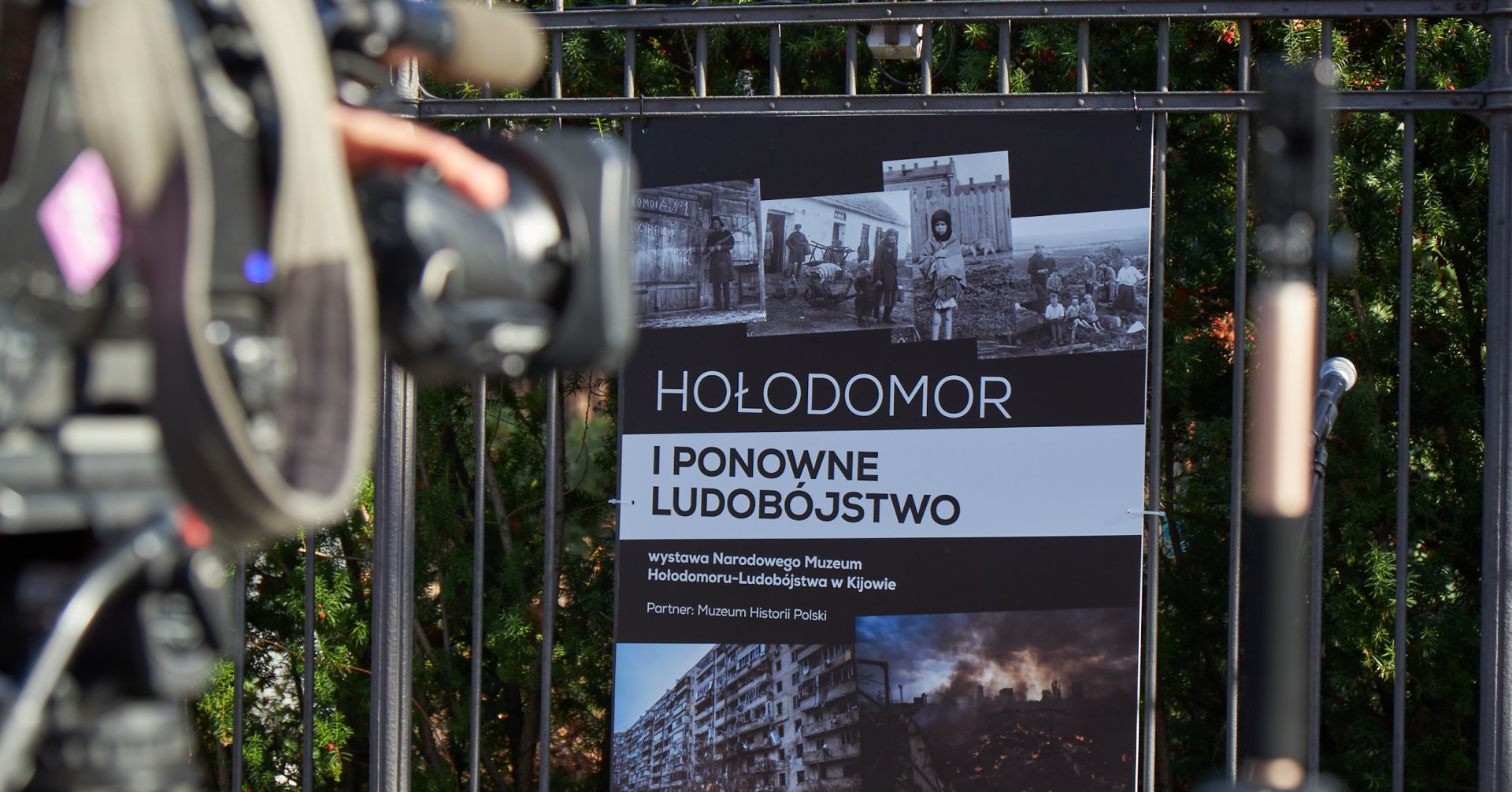  photo of the board with the inscription Holodomor