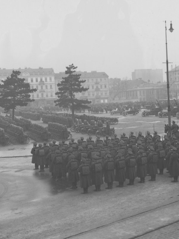 Obchody Święta Niepodległości na placu Marszałka Józefa Piłsudskiego w Warszawie